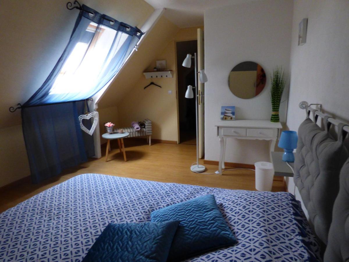 Bed and Breakfast Les Petites Brosses Montbizot Экстерьер фото